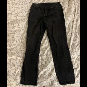 American Eagle Mom Jeans. Size 8 long
